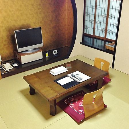 Plaza Fuyo Hotel Fukuoka  Exterior photo